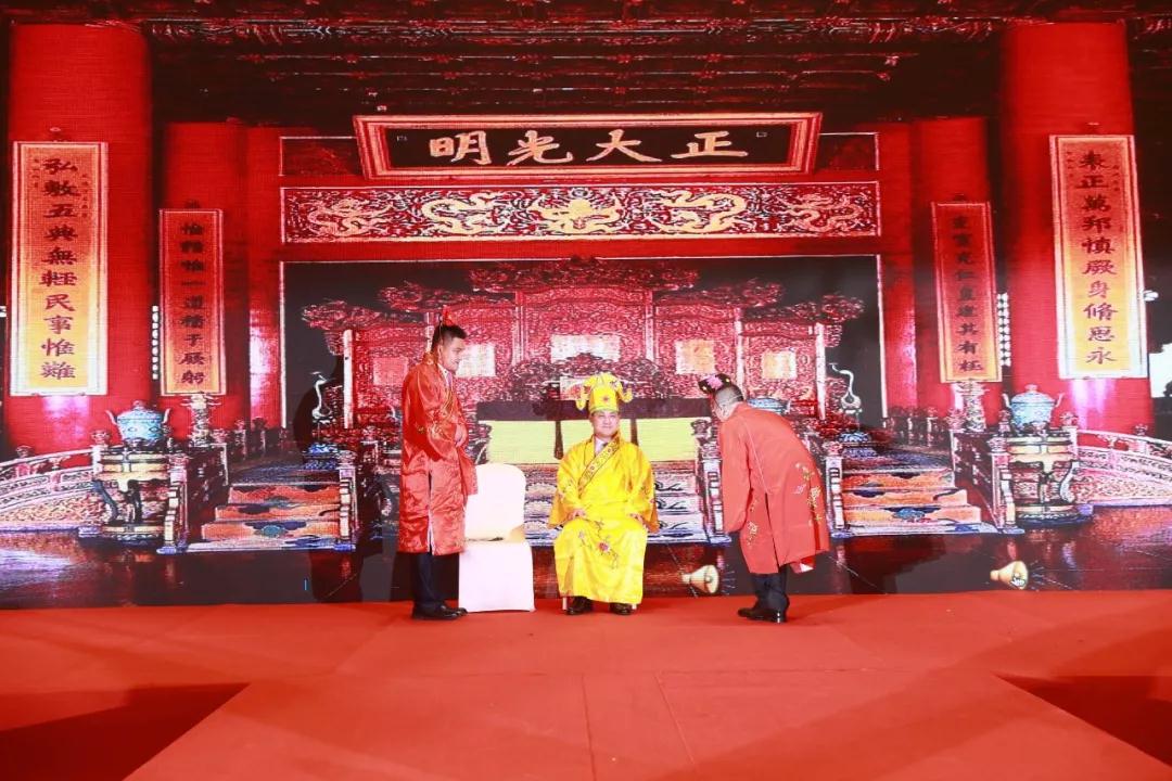 熱烈慶?!白兏飫?chuàng)新 揚帆未來”北京中成康富2019年合伙人年會勝利召開 熱烈慶祝“變革創(chuàng)新 揚帆未來”北京中成康富2019年合伙人年會勝利召開