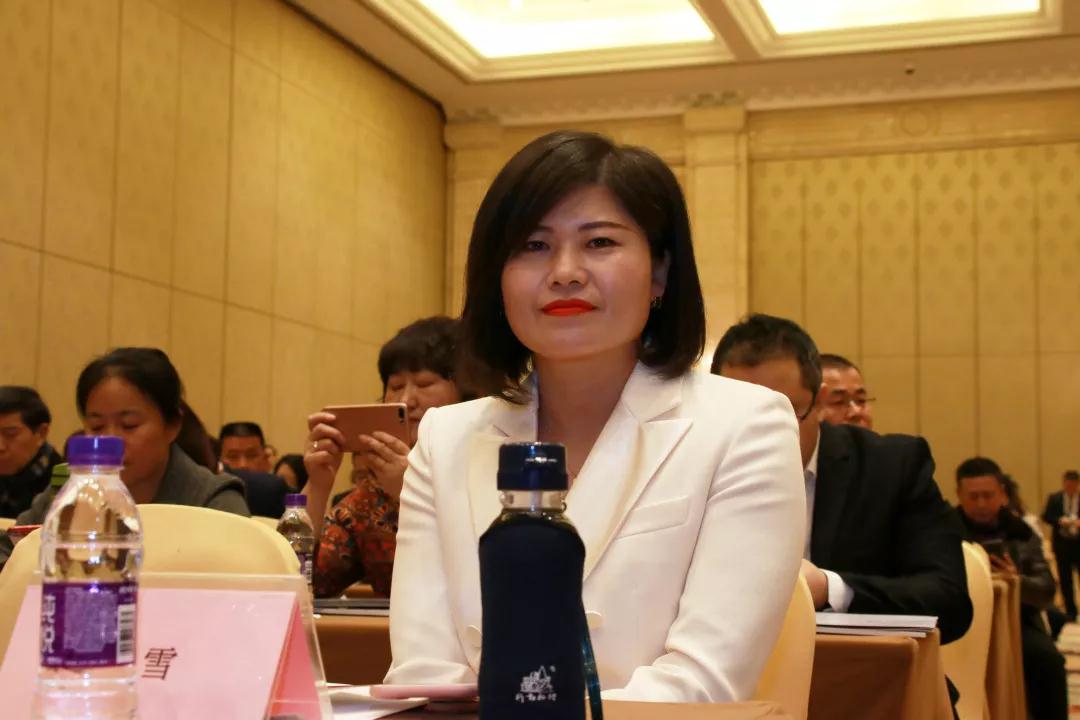 熱烈慶?!白兏飫?chuàng)新 揚帆未來”北京中成康富2019年合伙人年會勝利召開 熱烈慶祝“變革創(chuàng)新 揚帆未來”北京中成康富2019年合伙人年會勝利召開